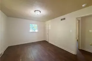 5701 Cates Dr, Greensboro, NC 27409 - Photo 44