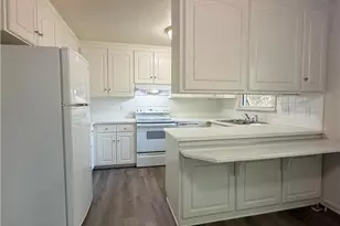 5701 Cates Dr, Greensboro, NC 27409 - Photo 10
