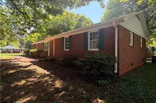 5701 Cates Dr, Greensboro, NC 27409 - Photo 2