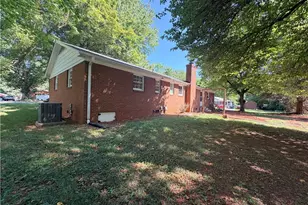 5701 Cates Dr, Greensboro, NC 27409 - Photo 50