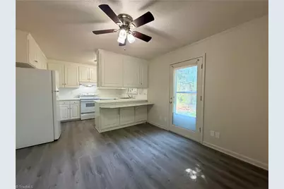 5701 Cates Drive, Greensboro, NC 27409 - Photo 14
