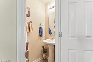 626 Bentley Ln, Burlington, NC 27217 - Photo 20