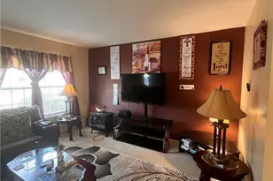 626 Bentley Ln, Burlington, NC 27217 - Photo 8