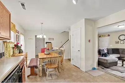 626 Bentley Lane, Burlington, NC 27217 - Photo 6