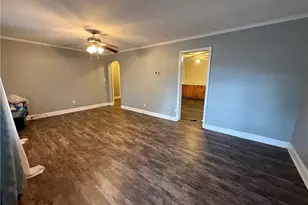 200 Mebane St, Stoneville, NC 27048 - Photo 2