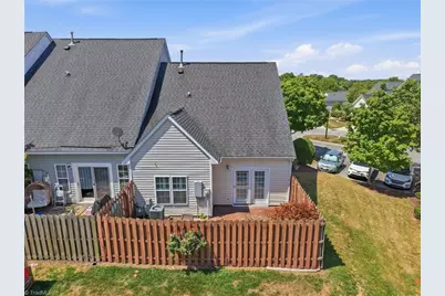 2736 N Keswick Way, Greensboro, NC 27410 - Photo 34