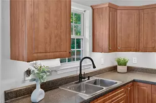 237 Partridge Dr, Lexington, NC 27292 - Photo 10