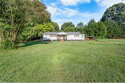 710 Edgewood Avenue, Thomasville, NC 27360 - Photo 2