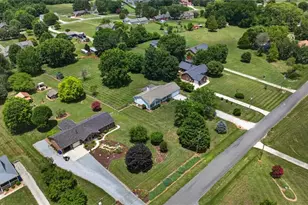 5493 Rolling Meadows Rd, Randleman, NC 27317 - Photo 2