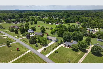 5493 Rolling Meadows Road, Randleman, NC 27317 - Photo 4