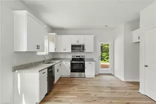 1221 Franklin Ave, High Point, NC 27260 - Photo 2
