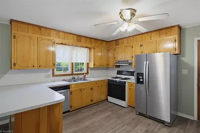 1130 Nc Highway 770, Mayodan, NC 27027 - Photo 12