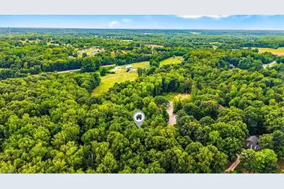 8002 Chatsworth Court, Browns Summit, NC 27214 - Photo 10