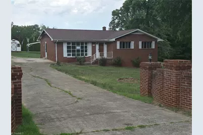 3150 Wentworth Street, Reidsville, NC 27320 - Photo 2