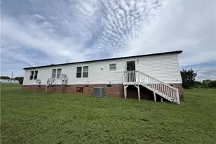 128 Loy Dr, Pelham, NC 27311 - Photo 2