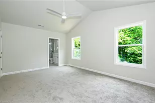 927 Pearson St, Greensboro, NC 27406 - Photo 18