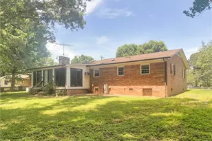 238 Raven Midlawn Dr, Wilkesboro, NC 28697 - Photo 6