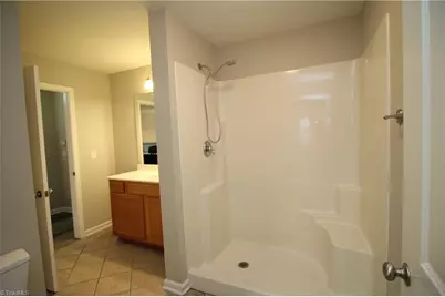 7100 W Friendly Avenue, Greensboro, NC 27410 - Photo 16