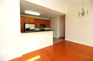 100 Sunset Cir, Greensboro, NC 27408 - Photo 6