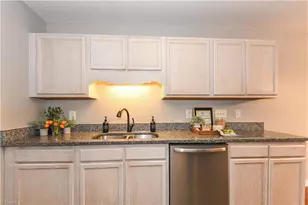 5805 Battery Dr, Greensboro, NC 27409 - Photo 12