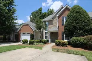 3 Cedar Knoll Ct, Greensboro, NC 27407 - Photo 2