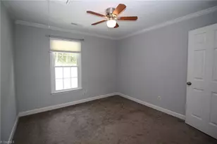 3 Cedar Knoll Ct, Greensboro, NC 27407 - Photo 18