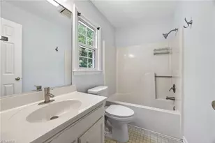 1901 Whites Mill Rd, High Point, NC 27265 - Photo 18