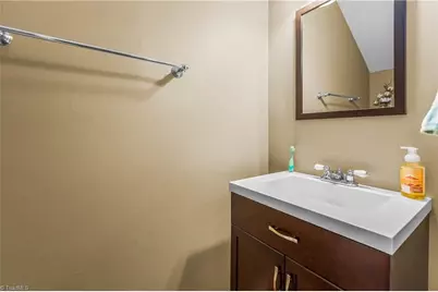 2221 Stonecutter Drive, Winston-Salem, NC 27103 - Photo 10
