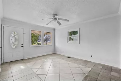 1724 Glenwood Avenue, Greensboro, NC 27403 - Photo 4
