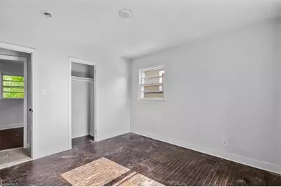 1724 Glenwood Avenue, Greensboro, NC 27403 - Photo 14