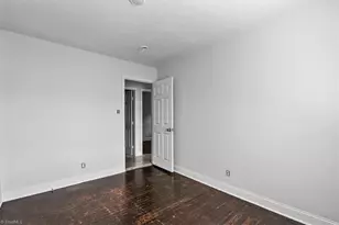 1724 Glenwood Ave, Greensboro, NC 27403 - Photo 20