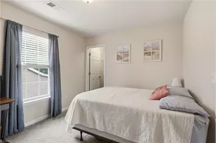 1533 Hamilton Hills Dr, Greensboro, NC 27406 - Photo 12