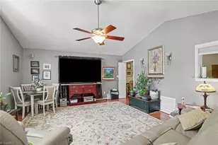 2804 Keck Dr, Burlington, NC 27215 - Photo 8