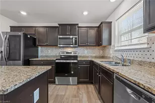 4734 Black Frst Dr, Greensboro, NC 27405 - Photo 14