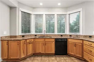 621 Crystal Bay Dr, Denton, NC 27239 - Photo 16