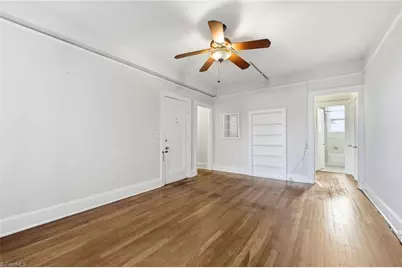 828 Elm Street #C4, Greensboro, NC 27401 - Photo 6