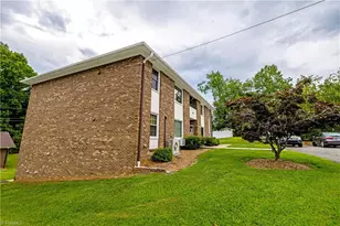 1707 N Main St, Mount Airy, NC 27030 - Photo 16