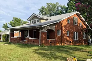 441 Elk Spur St, Elkin, NC 28621 - Photo 2