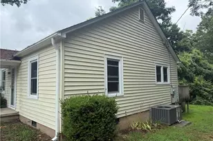 368 Hasty Hill Rd, Thomasville, NC 27360 - Photo 2