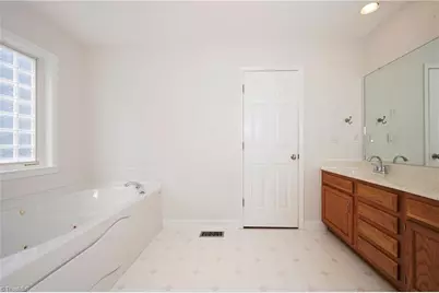 175 Millers Crossing Court, Winston-Salem, NC 27103 - Photo 18