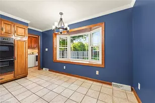 8025 Reynolda Rd, Pfafftown, NC 27040 - Photo 10