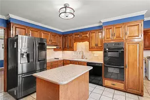 8025 Reynolda Rd, Pfafftown, NC 27040 - Photo 12