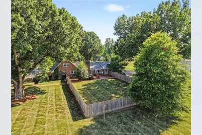 8025 Reynolda Road, Pfafftown, NC 27040 - Photo 40