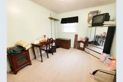 302 Island Drive, Madison, NC 27025 - Photo 8