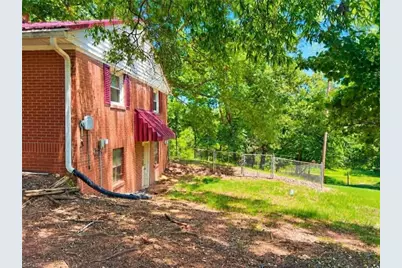 302 Island Drive, Madison, NC 27025 - Photo 14