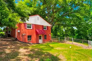 302 Island Dr, Madison, NC 27025 - Photo 14