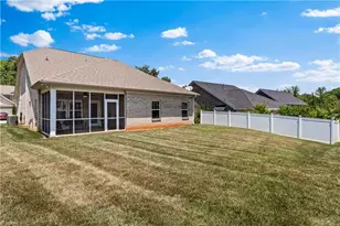6142 Barrington Oaks Dr, Clemmons, NC 27012 - Photo 10