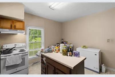 506 Moir Street, Eden, NC 27288 - Photo 10