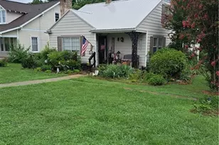 813 Carrick St, High Point, NC 27262 - Photo 2
