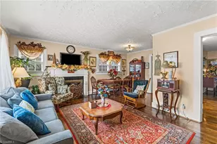 813 Carrick St, High Point, NC 27262 - Photo 8